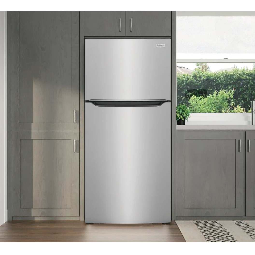 Réfrigérateur à congélateur supérieur 30 po, 20 pi³ Inox - Prêt pour le garage