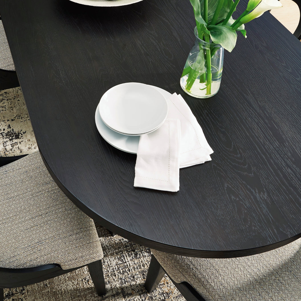 Table de salle à manger ovale en bois/placage de chêne noir - Rowanbeck