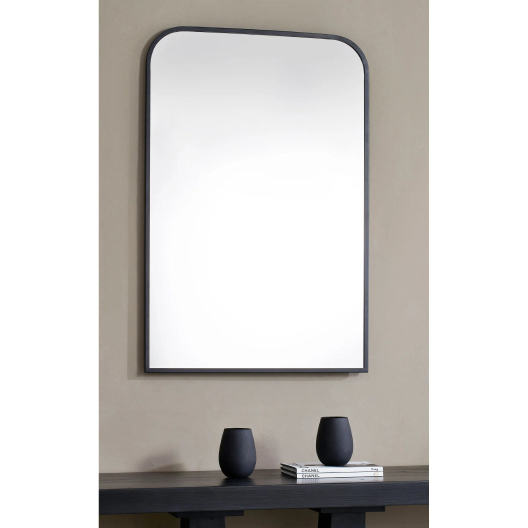 Miroir avec un cadre en fer noir mat 24 x 36 po - Jackline
