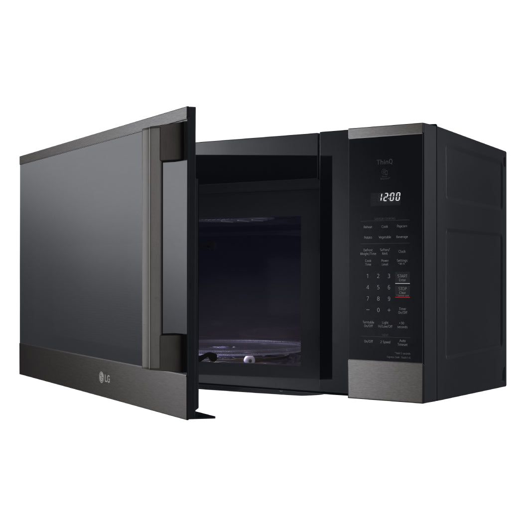 Micro-ondes à hotte intégrée 30 po, 1,8 pi³ Inox noir avec WideView et EasyClean