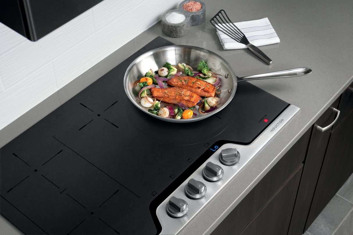 Plaque de cuisson à induction 30 po. à 4 zones