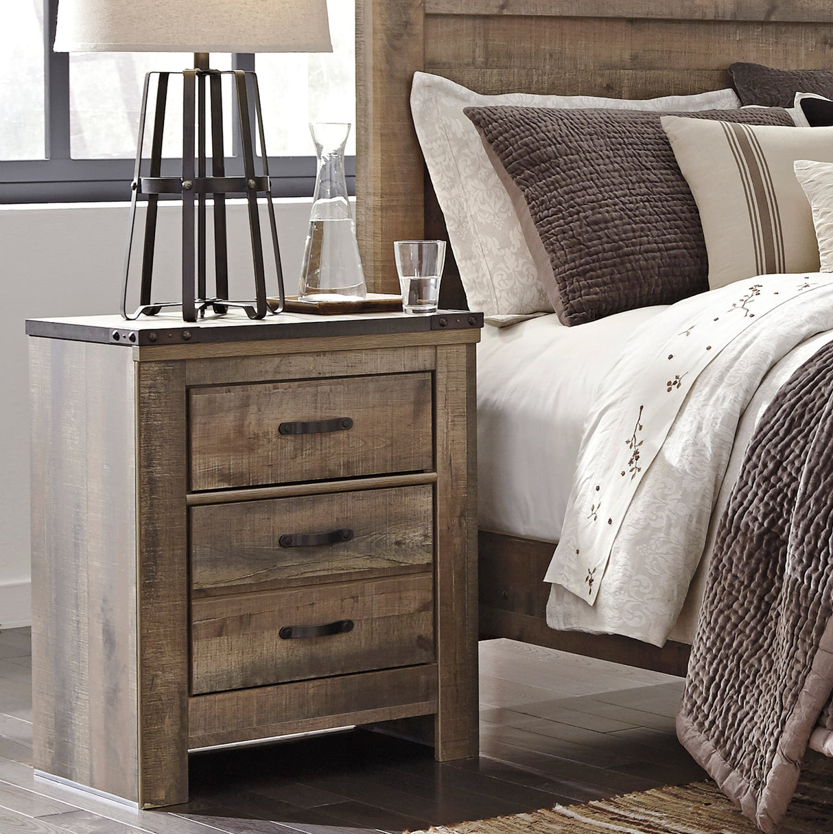 Table de chevet à 2 tiroirs en bois/placage brun - Trinell