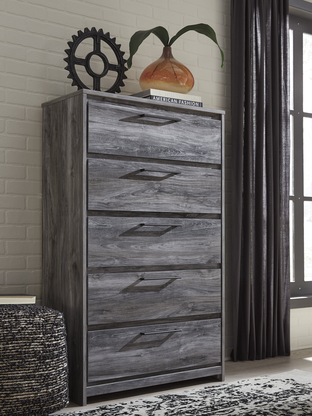 Commode à 5 tiroirs en bois et placage gris