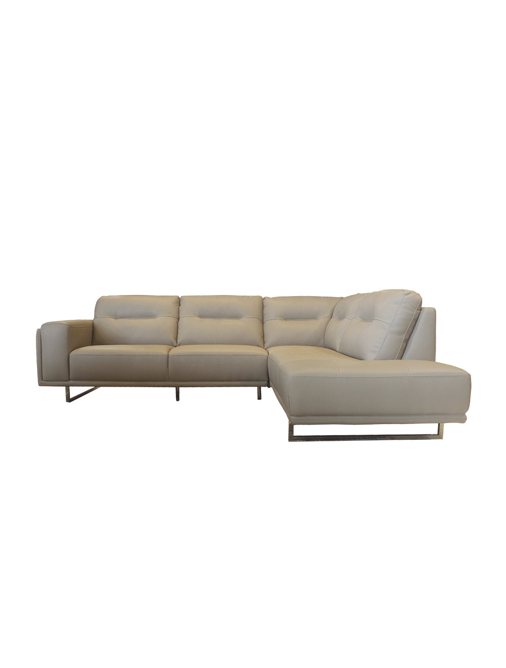 Sofa beige aspect cuir avec chaise longue à droite