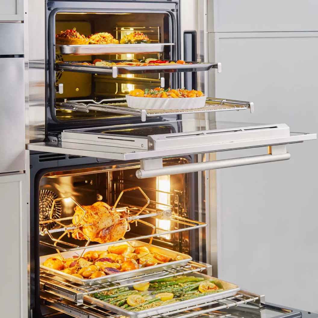 Four encastrable double combiné 30 po, 1,6 pi³ / 4,5 pi³ Inox avec Convection véritable et Air Fry - Série Masterpiece®