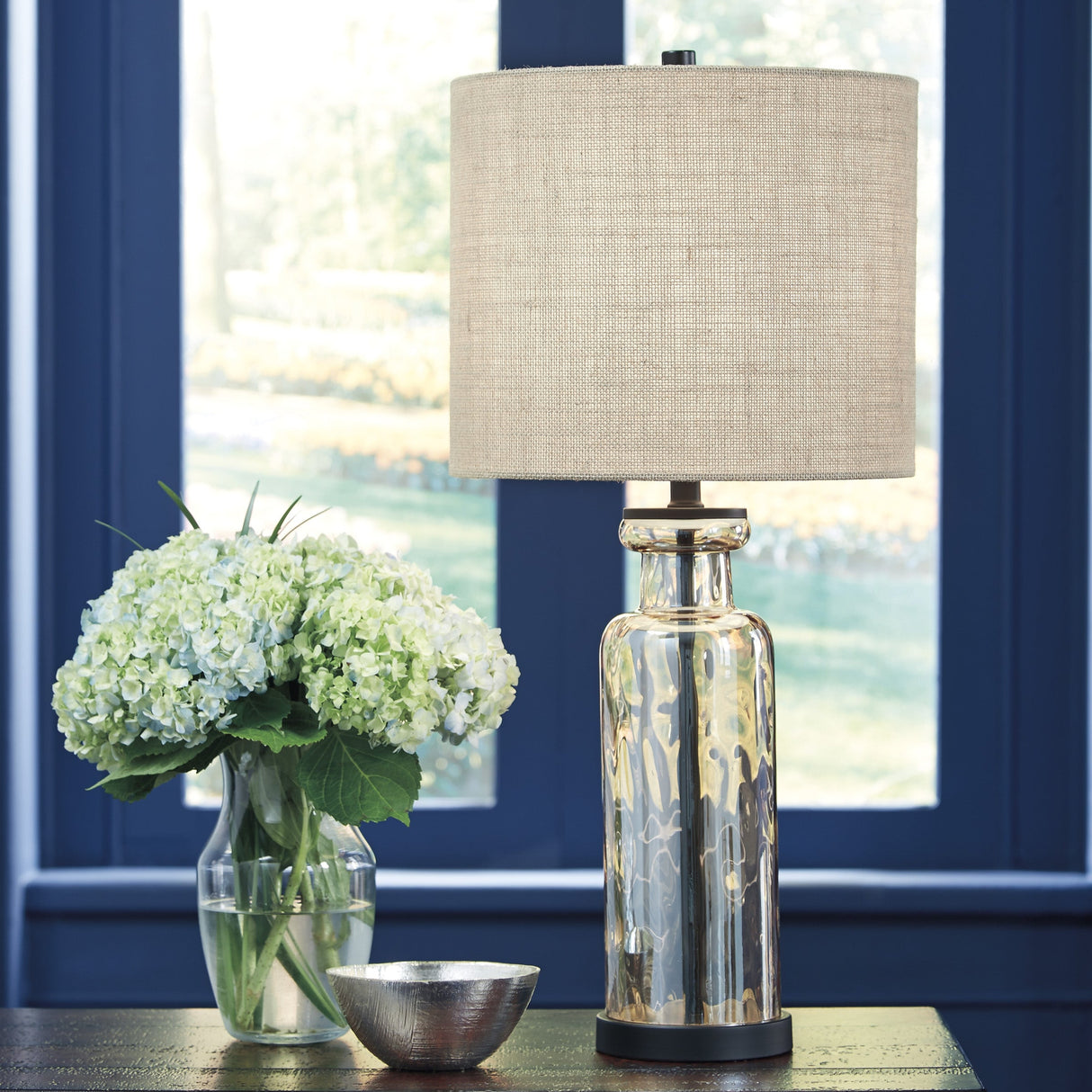 Lampe de table en verre champagne 28 po. Laurentia