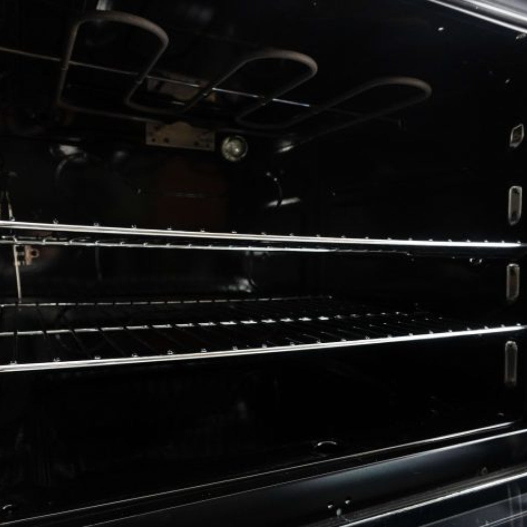 Cuisinière électrique compacte 24 po, 2,5 pi³ Blanc avec Serpentins et Cuisson uniforme