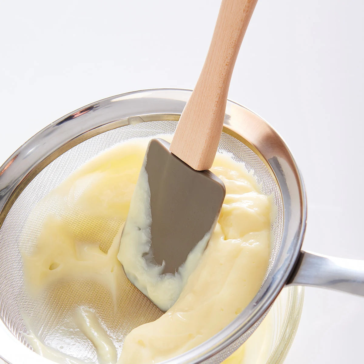 Spatule en silicone et en bois de hêtre