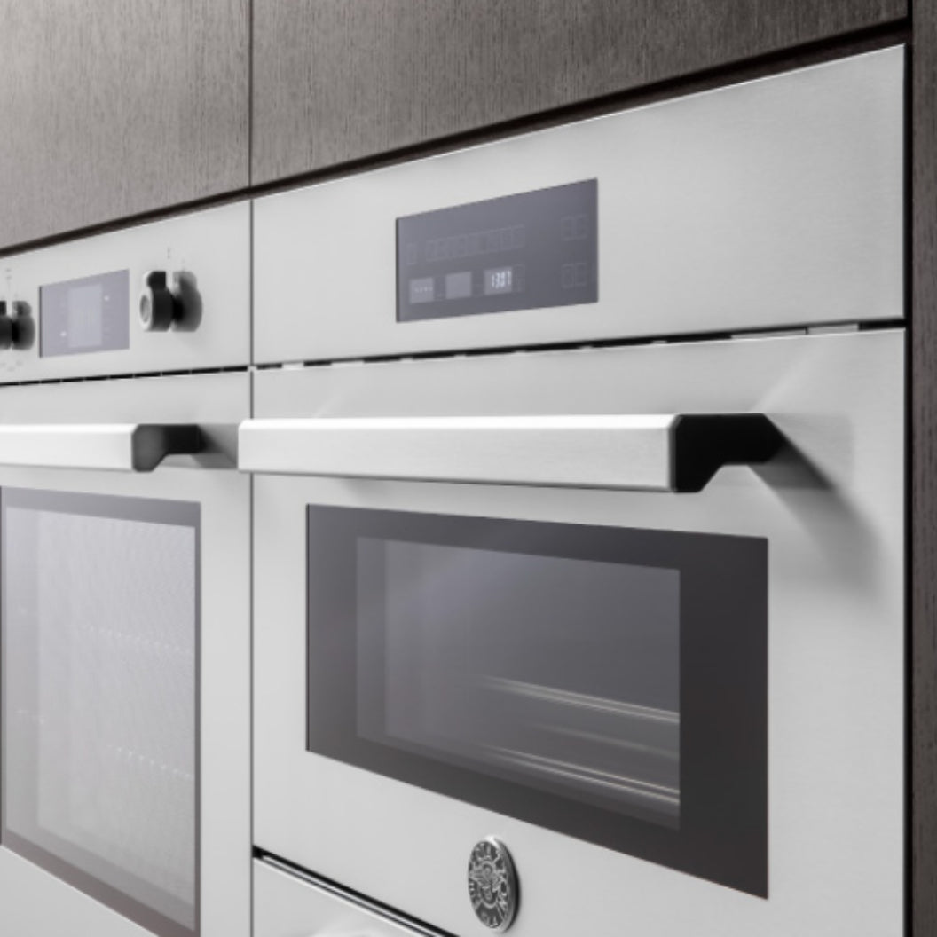 Four encastrable combiné 30 po, 1,34 pi³ Inox avec Convection et Cuisson à la vapeur - Série Professional