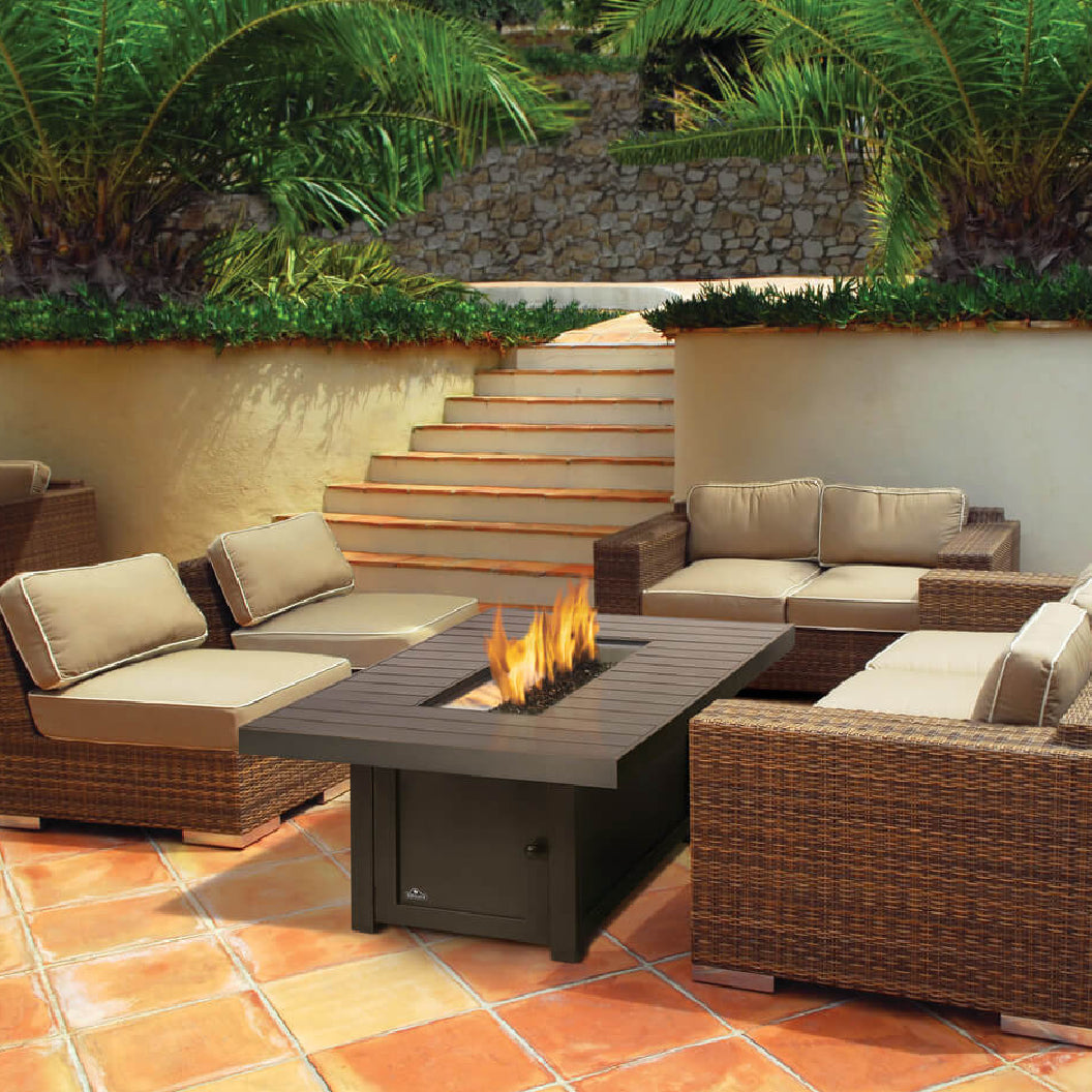 Table extérieure avec foyer 60 000 BTU - Patioflame® St-Tropez