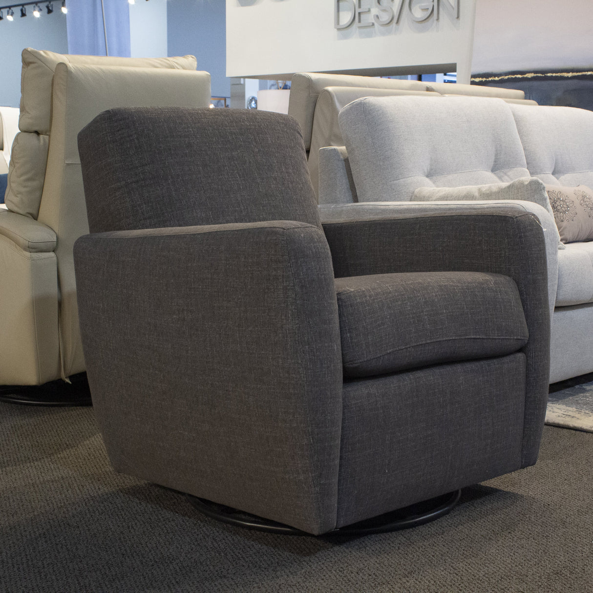 Fauteuil en tissu gris foncé berçant - Futura