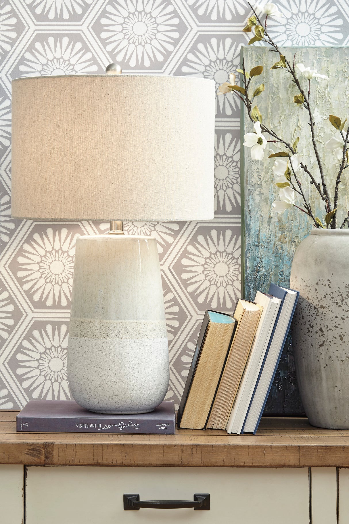 Lampe de table en céramique beige 27po - Shavon