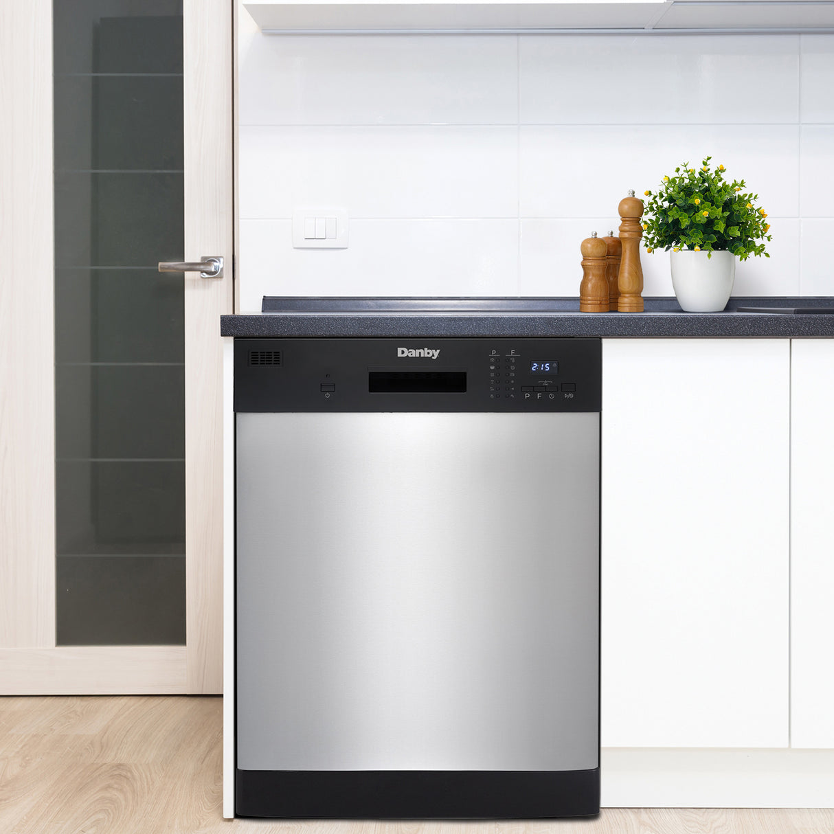 Lave-vaisselle encastrable 24 po. 52 dBA Inox