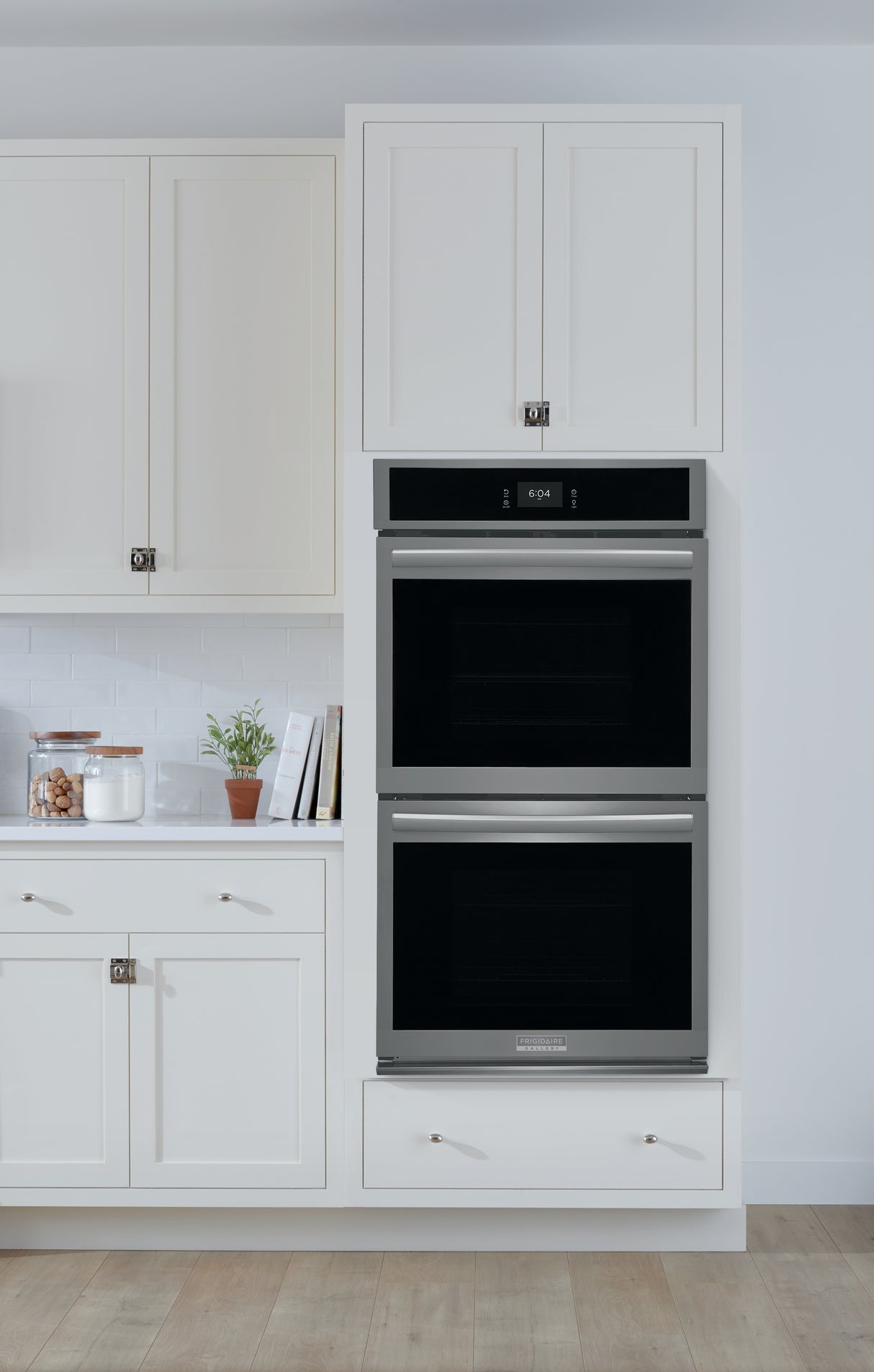 Four encastrable double 27 po. Inox noir 7,6 pi³