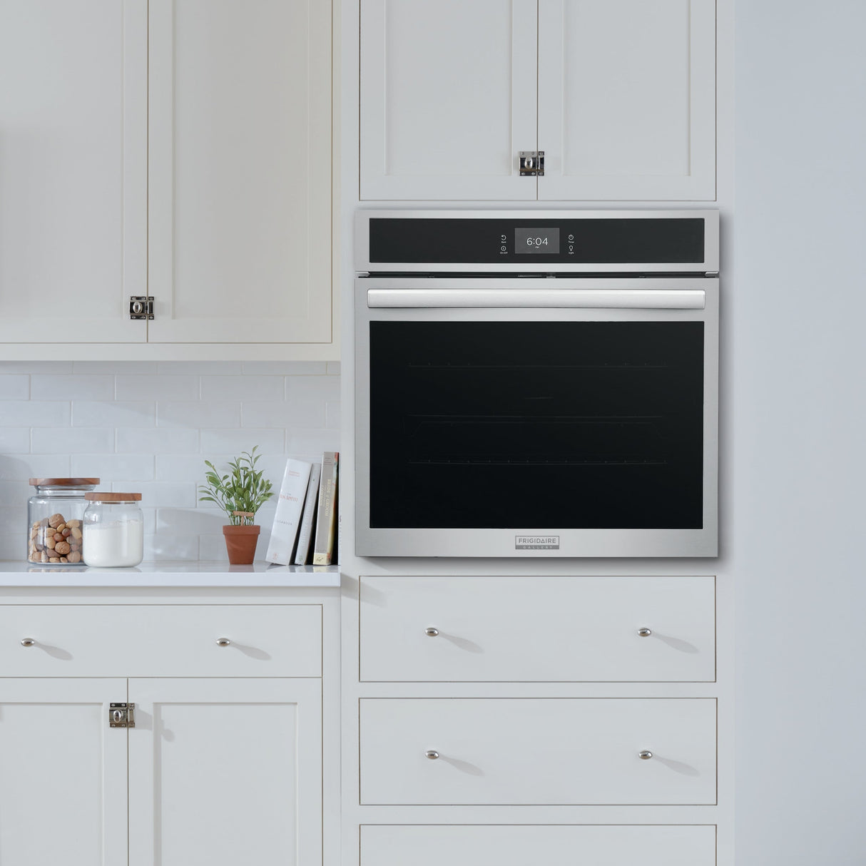 Four encastrable simple 30 po. 5,3 pi³ Inox