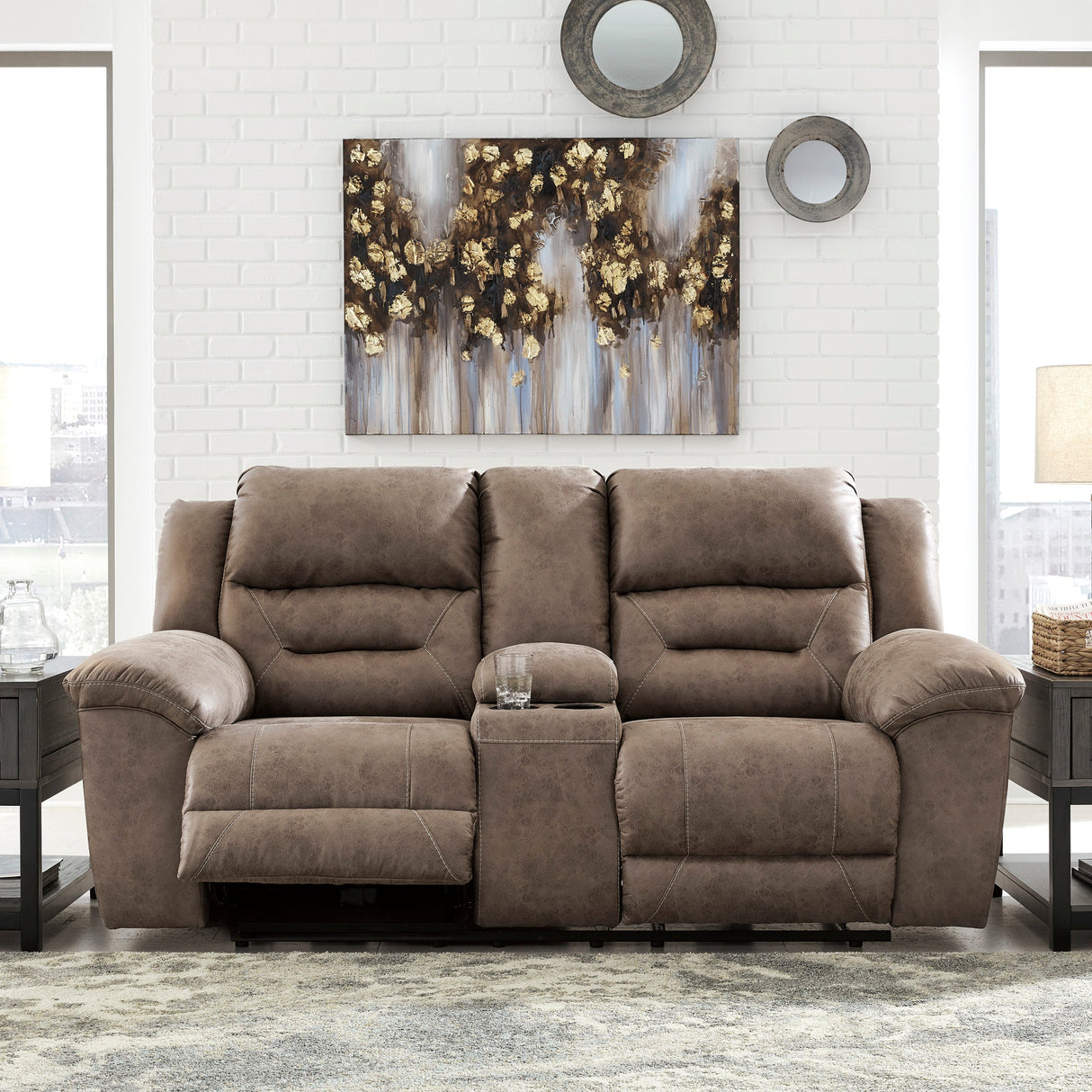 Causeuse aspect cuir brun grisâtre inclinable avec console - Stoneland