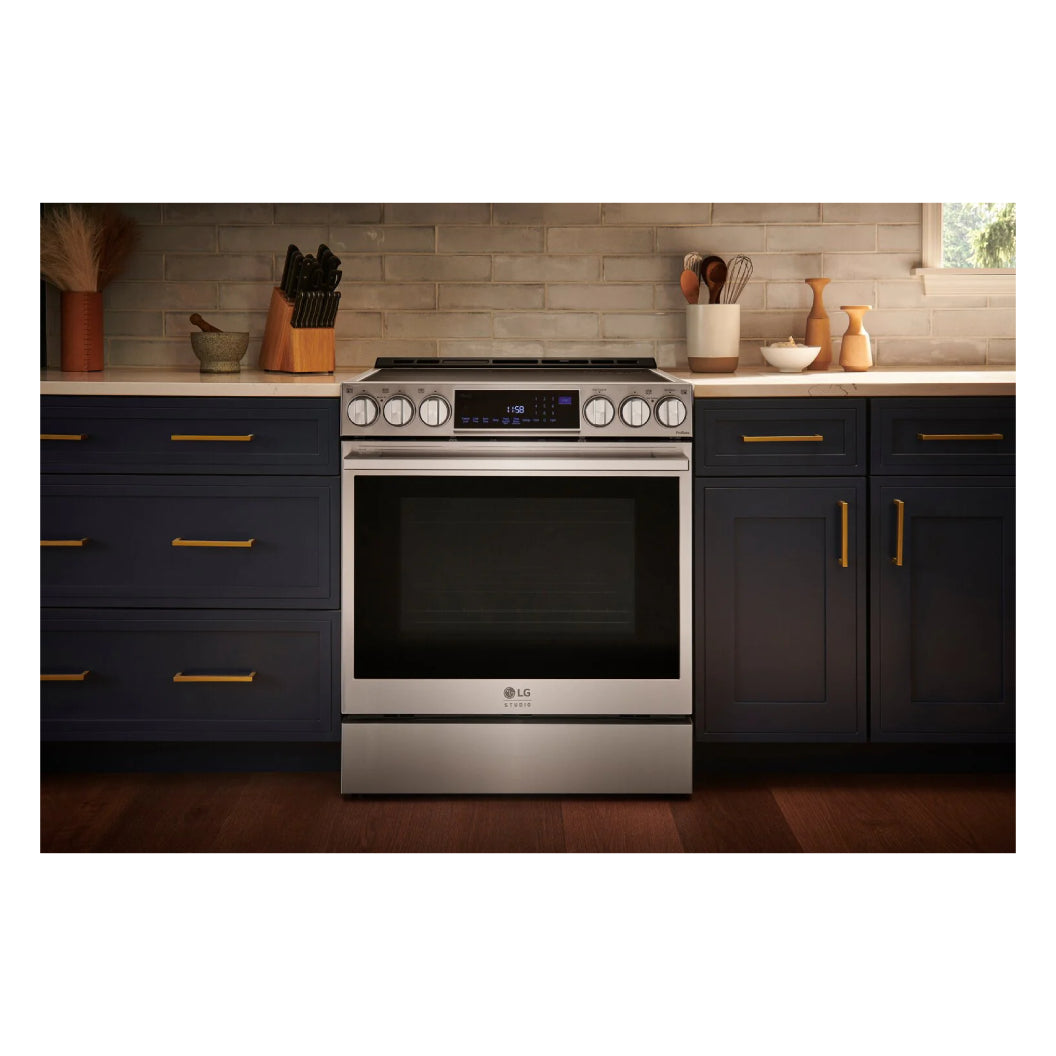 Cuisinière à induction encastrable 30 po 6,3 pi³ Inox - Studio - Air Fry & InstaView®