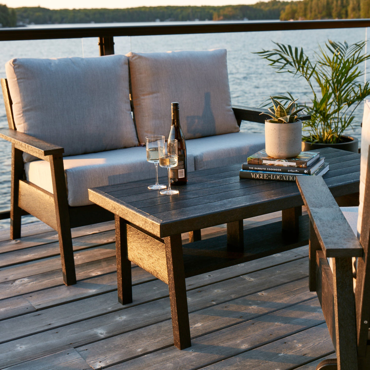 Table basse extérieure noire plastique recyclé - Tofino