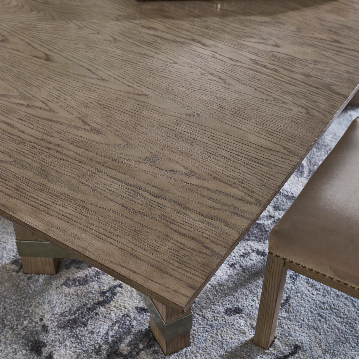 Table de salle à manger en bois grise - Chrestner