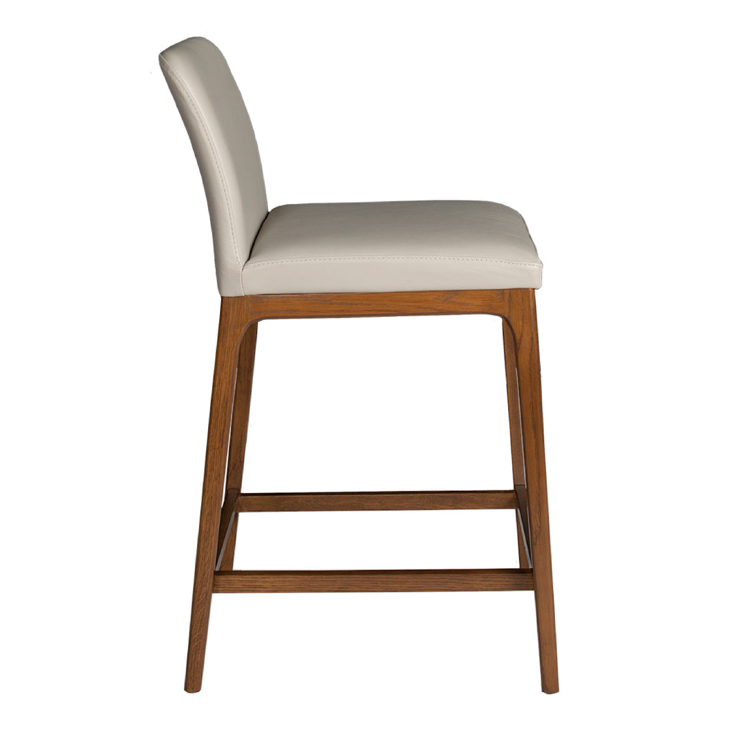 Tabouret de comptoir rembourré en cuir et bois de chêne teinte noyer - Lucia