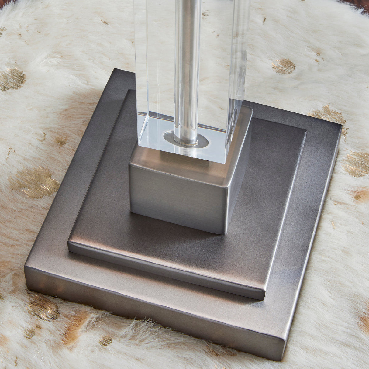 Lampe de table en cristal et métal argenté 29po - Deccalen