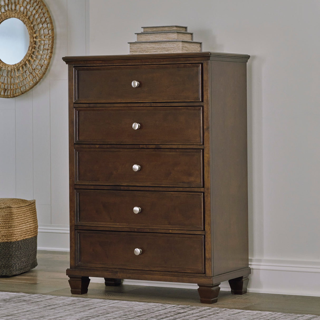 Commode à 5 tiroirs en bois brun - Danabrin