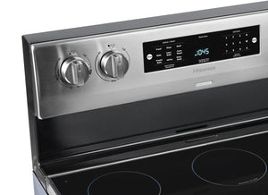 Cuisinière électrique autoportante 30 po. 5,8 pi³