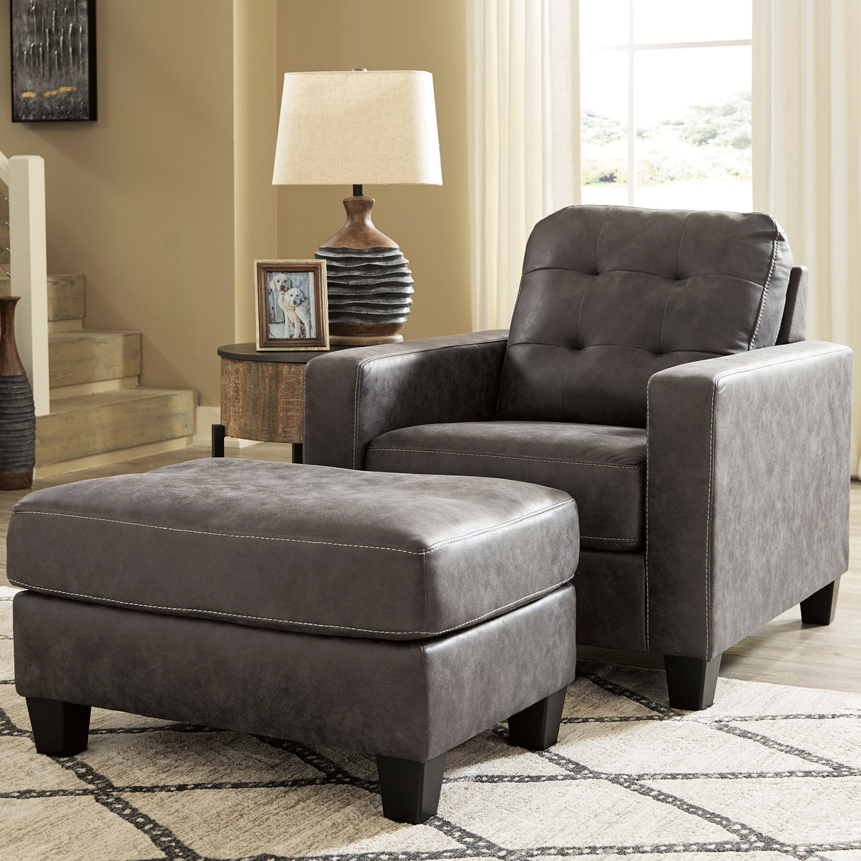 Fauteuil aspect cuir gris foncé - Venaldi