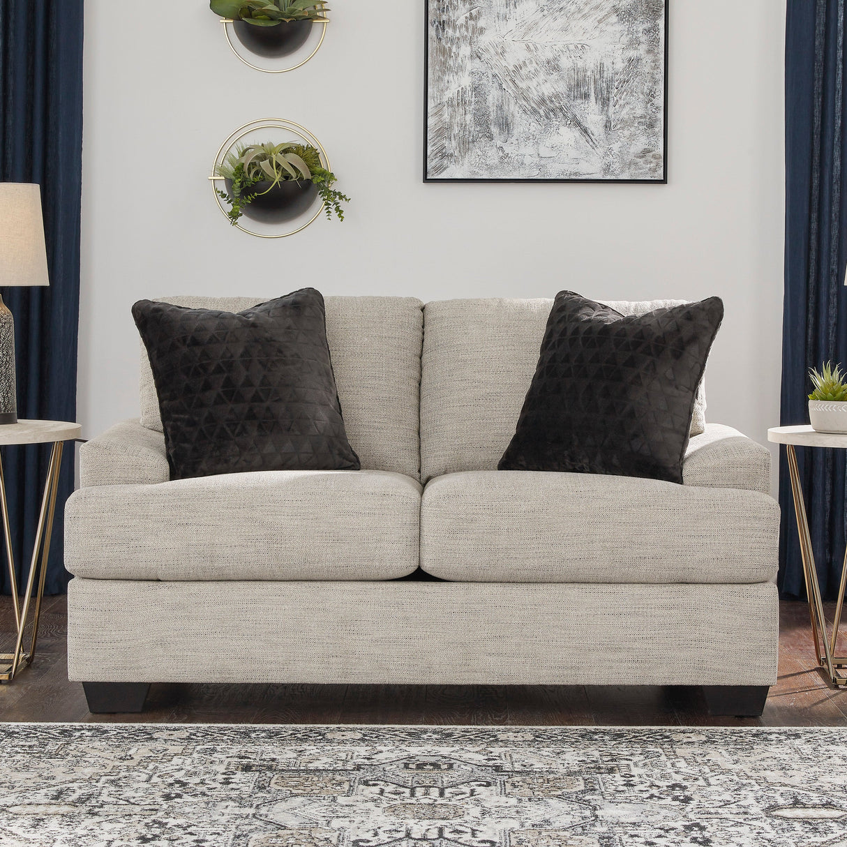 Causeuse en tissu beige pâle avec coussins - Vayda