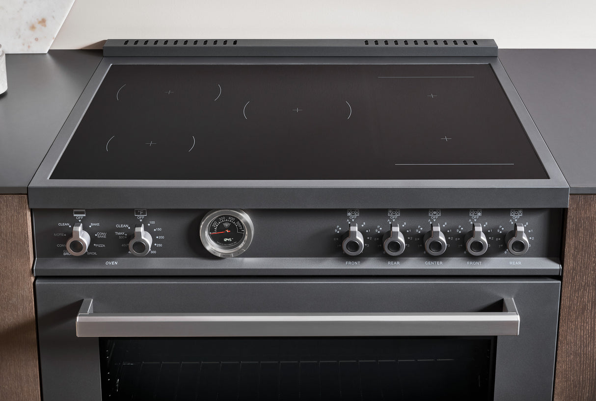 Cuisinière à induction autoportante 36 po. 5,7 pi³