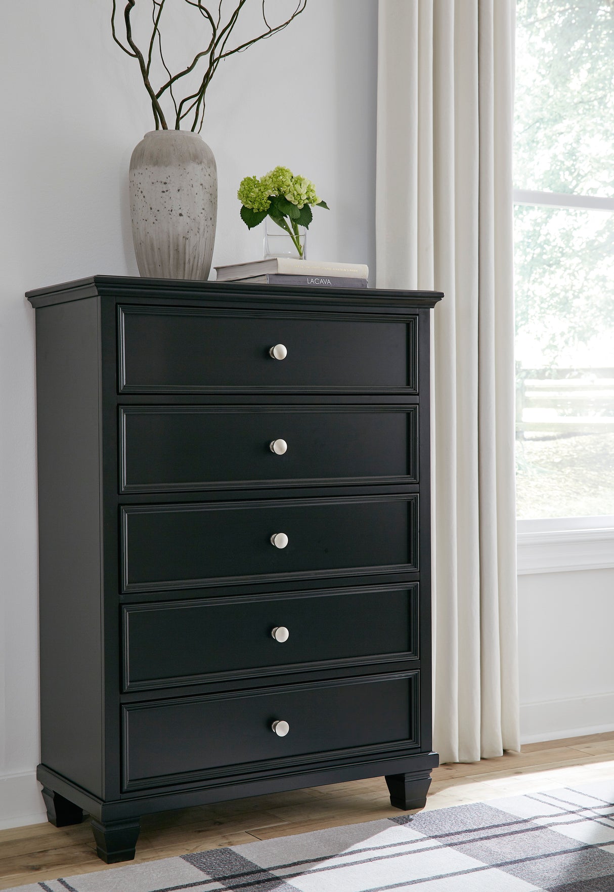 Commode à 5 tiroirs en bois et placage noir