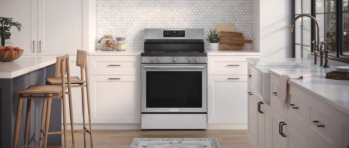 Cuisinière électrique autoportante 30 po. 5,3 pi³