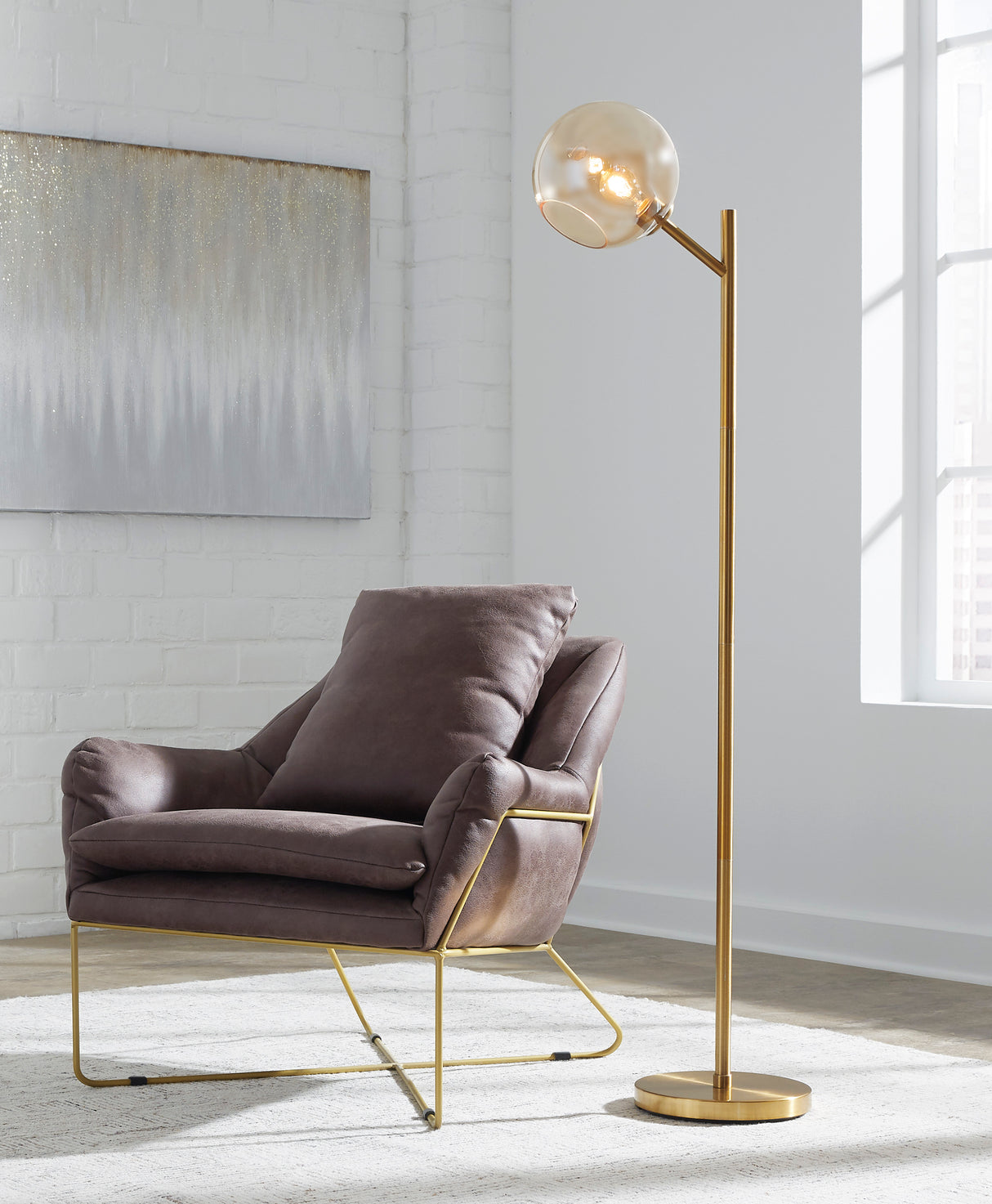Lampe sur pied en métal doré 63po - Abanson