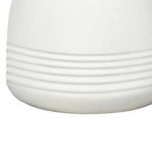 Lampe de table en céramique crème avec des rainures texturées 17 po - I 9741