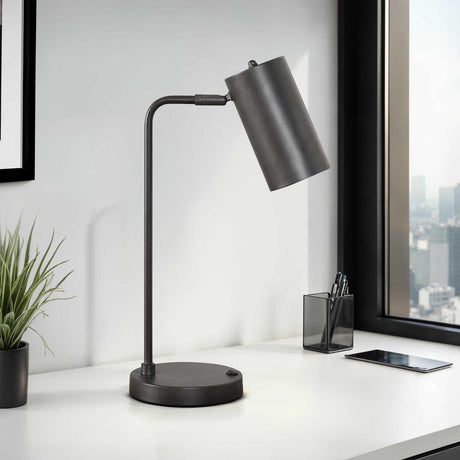 Lampe de table en métal gris avec port USB intégré 18 po - I 9645