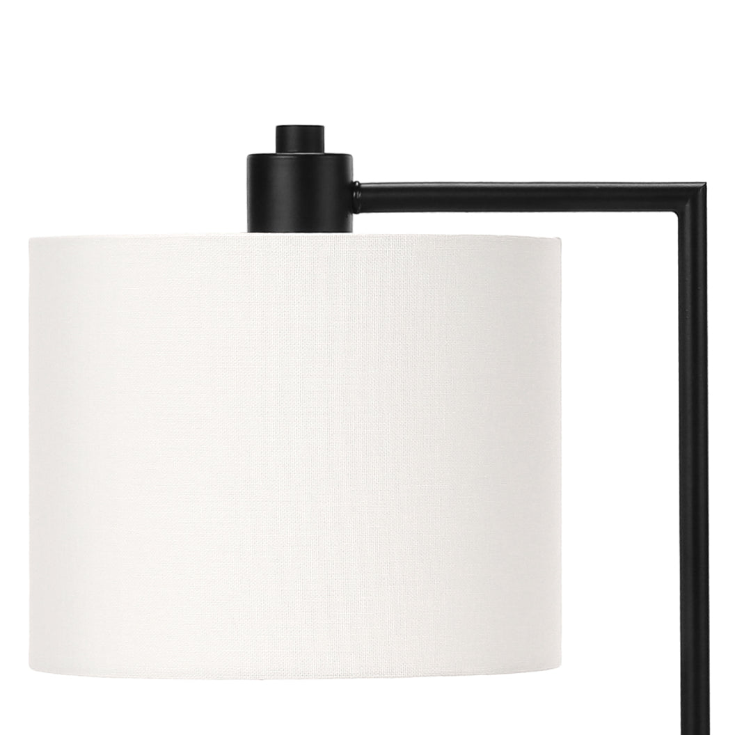 Lampe de table en métal noir avec port USB intégré 19 po - I 9646