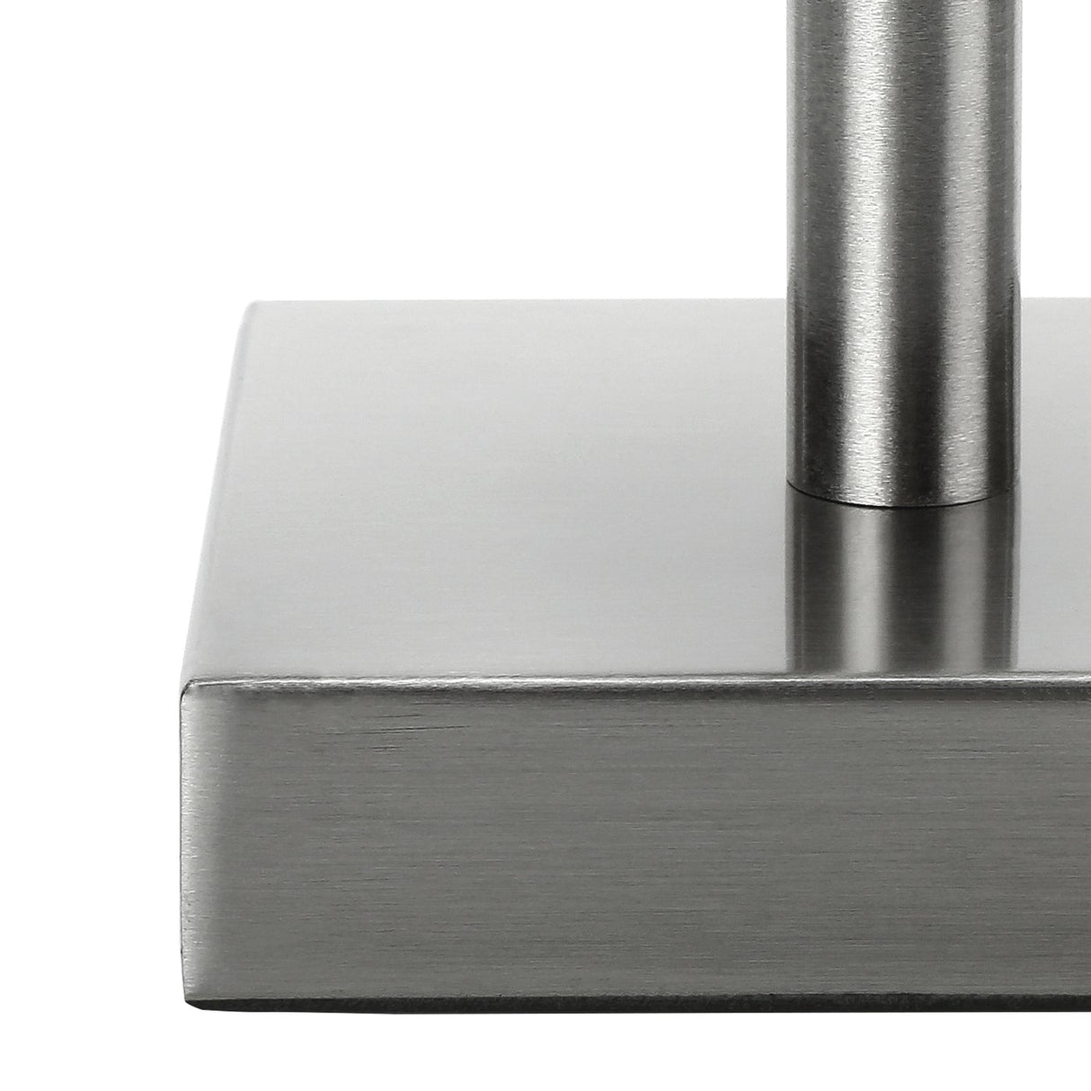 Ensemble de 2 lampes de table en métal avec port USB intégré 17 po - I 9649-9650