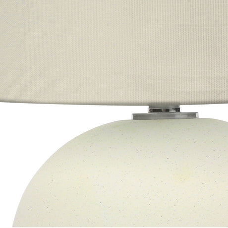 Lampe de table en céramique crème texturée 18 po.