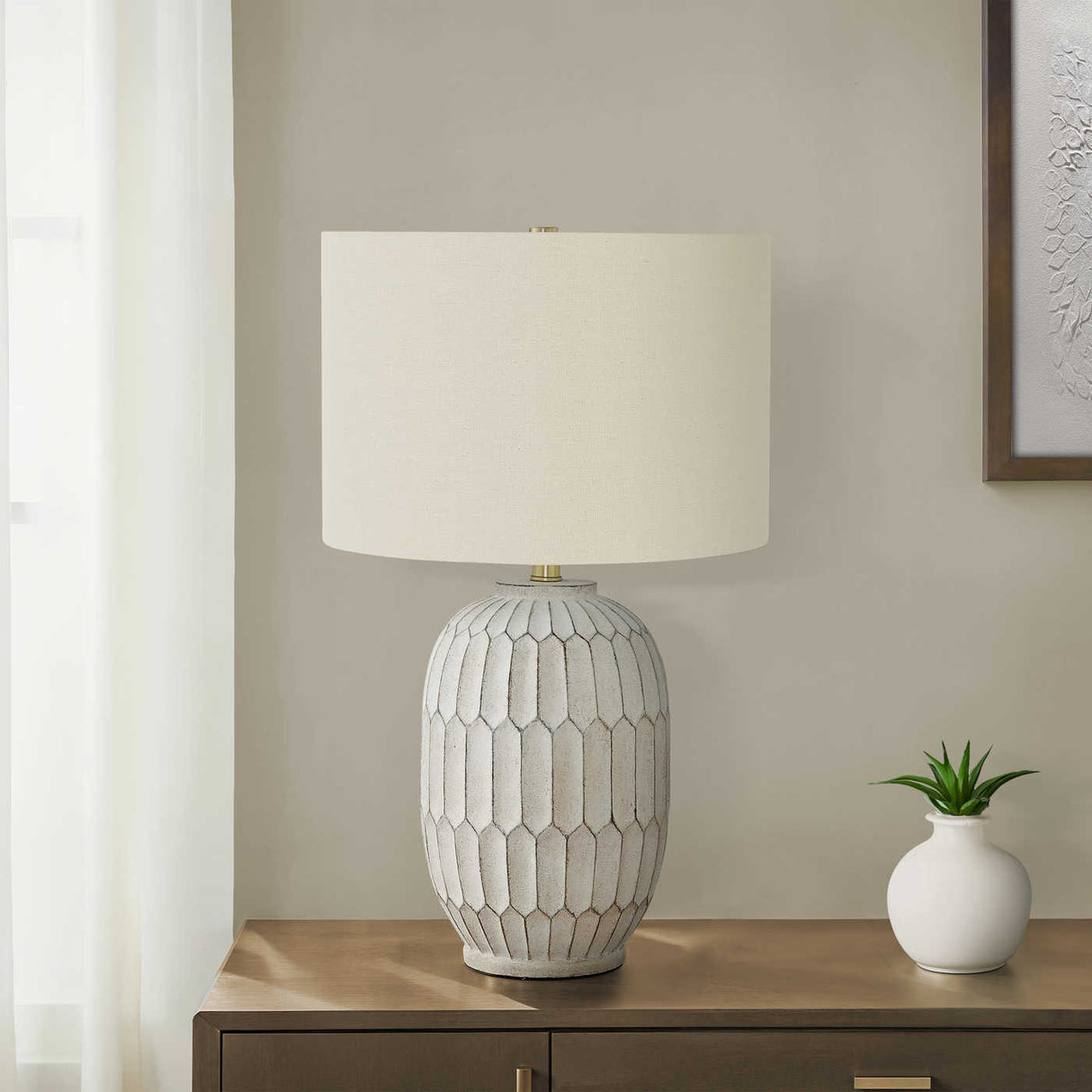 Lampe de table en résine crème texturée 24 po - I 9720