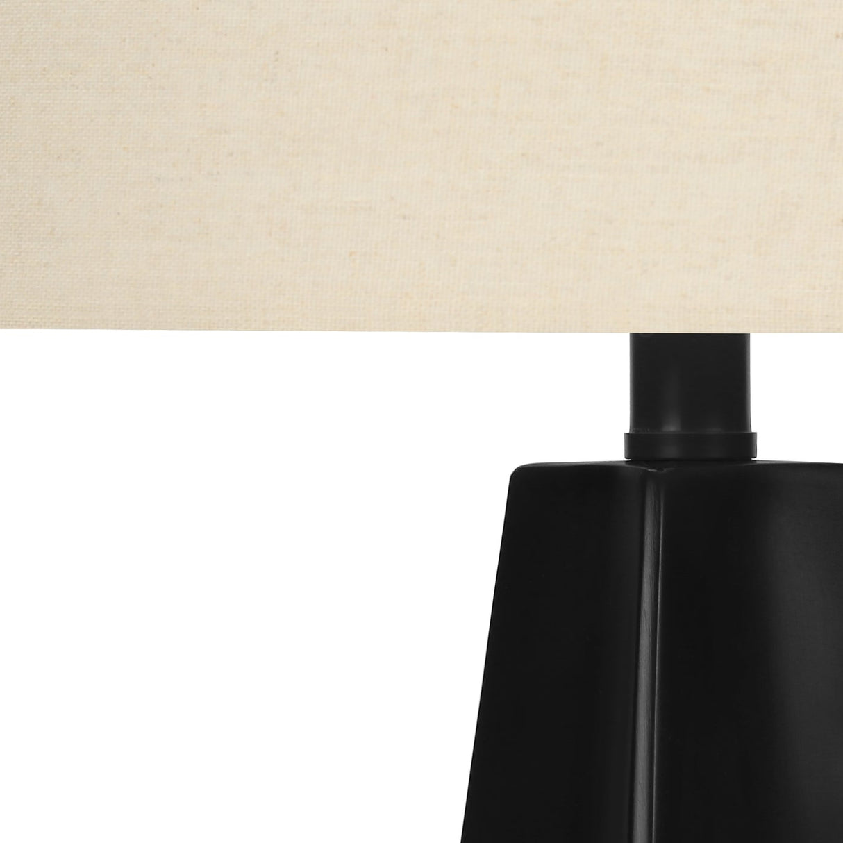 Lampe de table en résine noire 27 po.