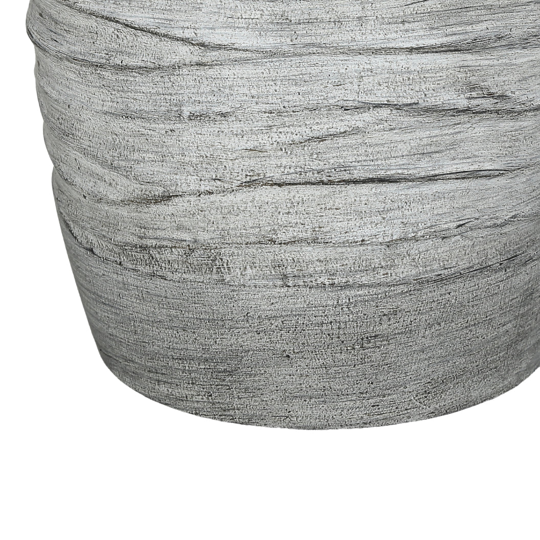 Lampe de table en résine texturée grise 27 po. - I 9723