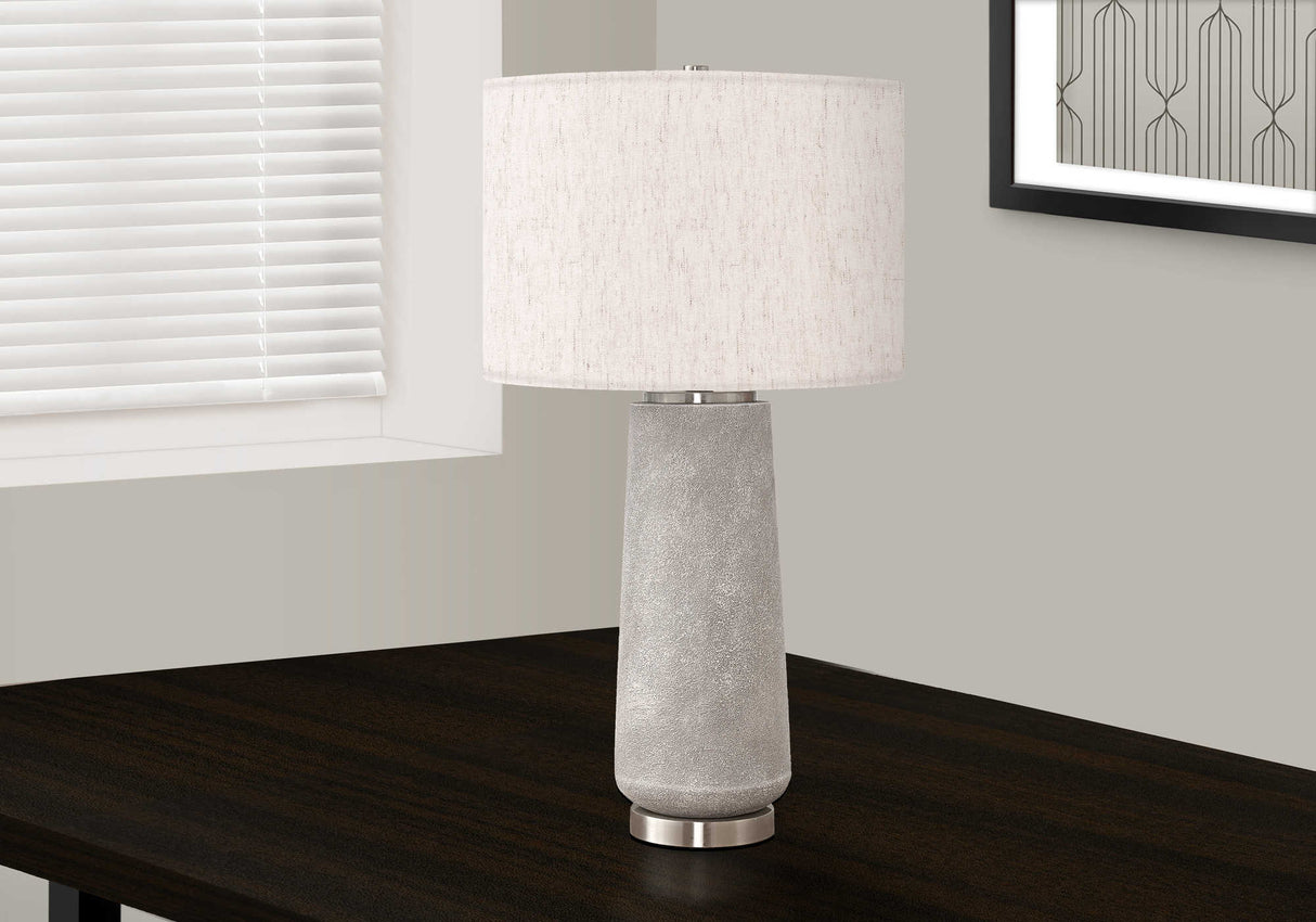 Lampe de table en résine grise 29 po.