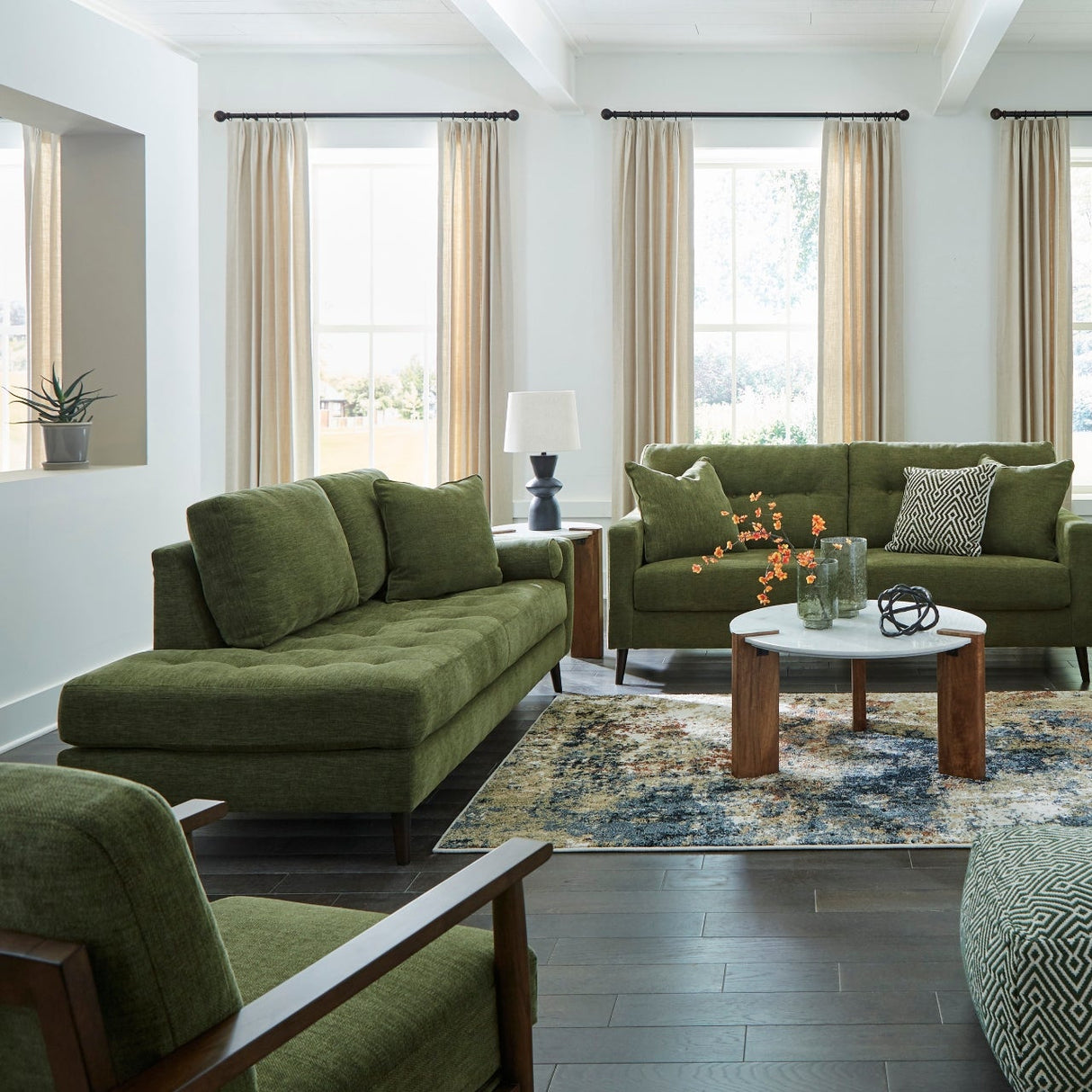 Fauteuil vert olive en tissu et faux bois - Bixler