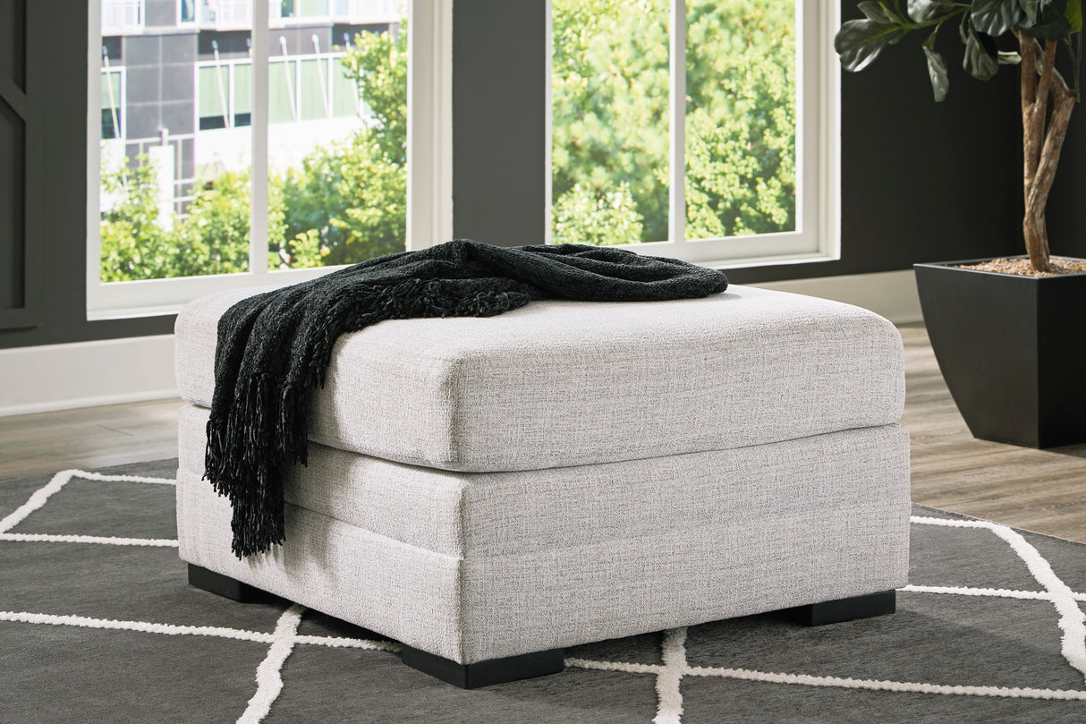Ottoman surdimensionné Koralynn en tissu gris pâle