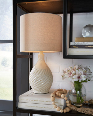 Lampe de table crème 19po - Garinton
