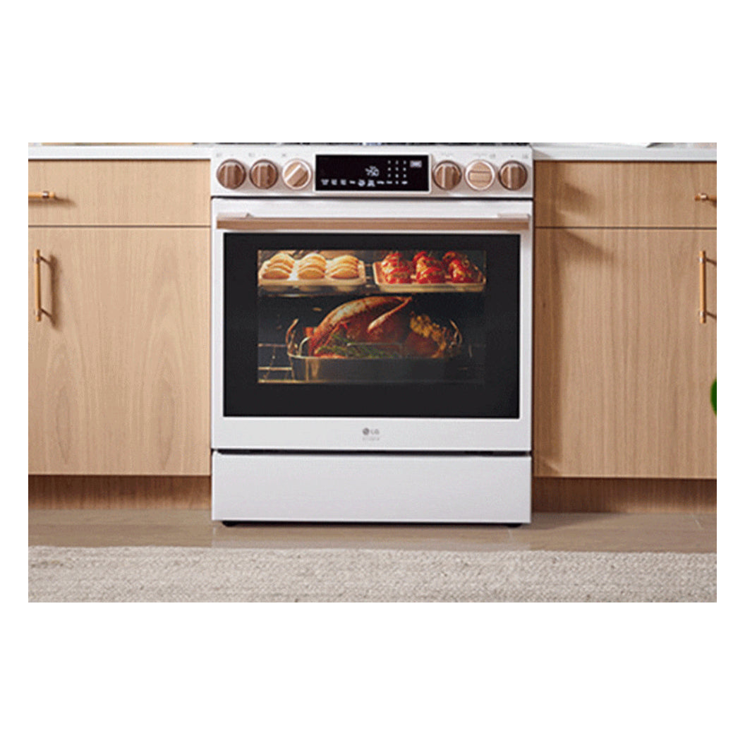 Cuisinière au gaz encastrable 30 po 6,3 pi³ Blanc - Studio - Air Fry, brûleur UltraHeat™ & InstaView