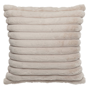 Coussin 18 x 18 po en fausse fourrure - Raya