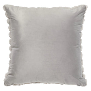 Coussin 18 x 18 po en fausse fourrure - Raya