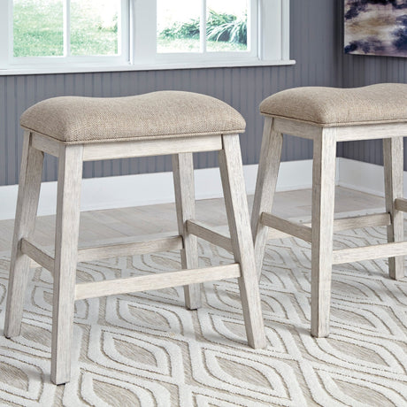 Ensemble de 2 tabourets de bar rembourrés et en bois blanc vieilli - Skempton