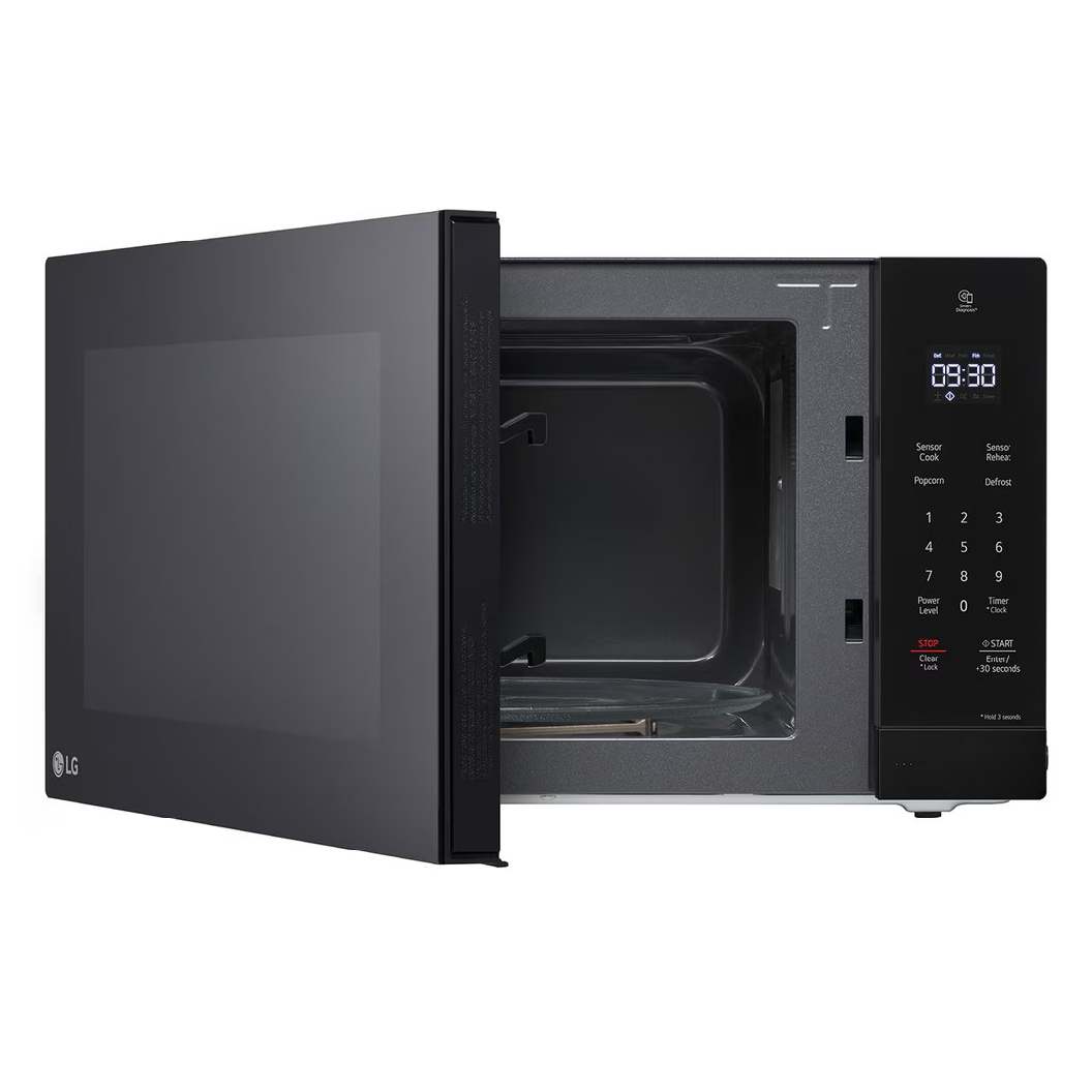 Micro-ondes de comptoir 1,5 pi³ - NeoChefMC avec cuisson par capteur